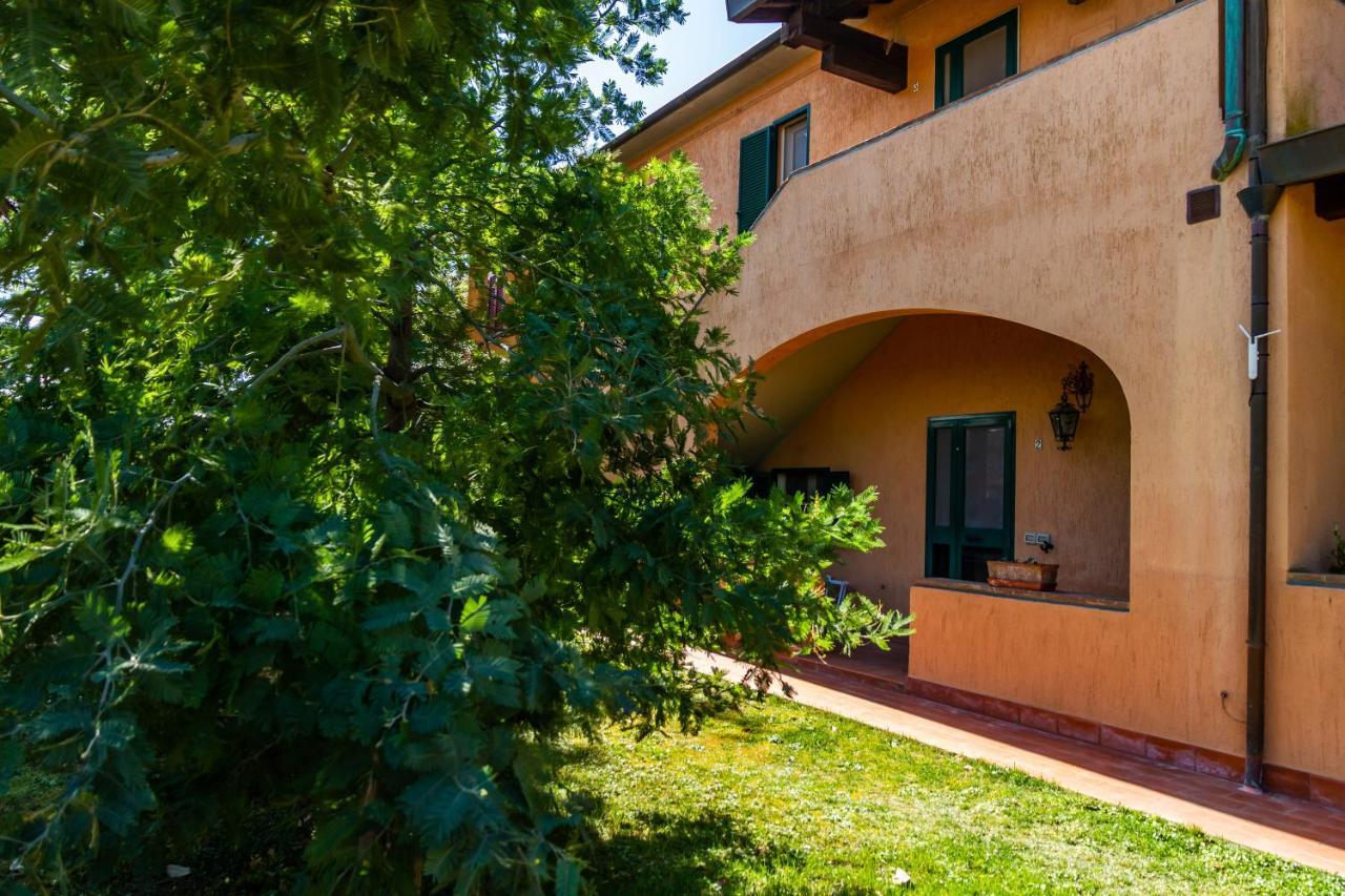 Апартаменты Casa Andrea Кастильоне-делла-Пеская Экстерьер фото